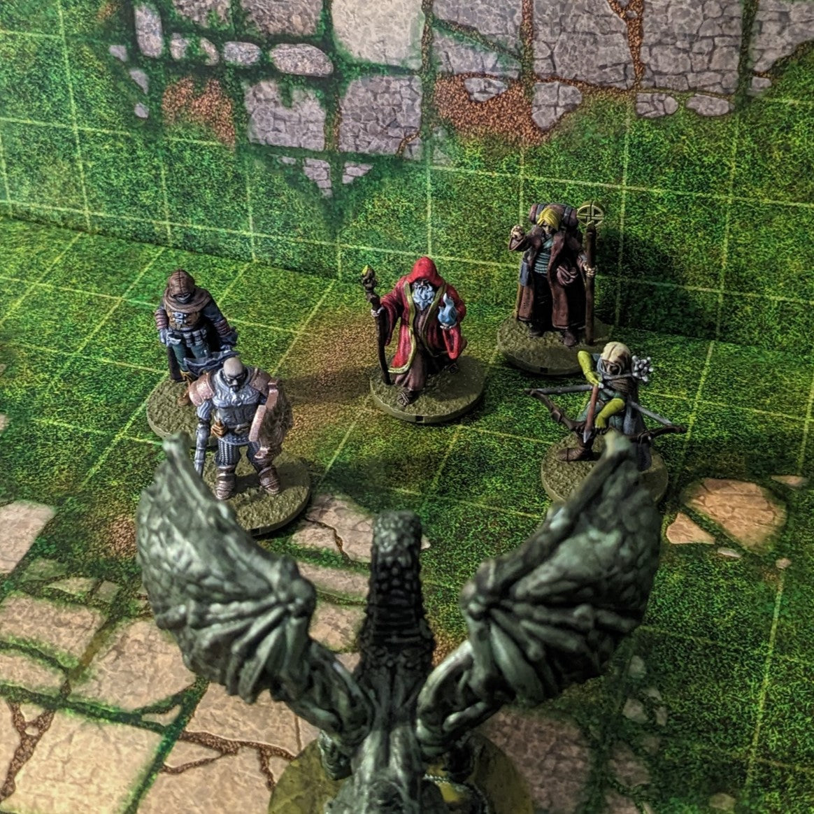 Adventurers Starter Set 1 32mm Unpainted Dungeons and Dragons Party 10 Mini Figures