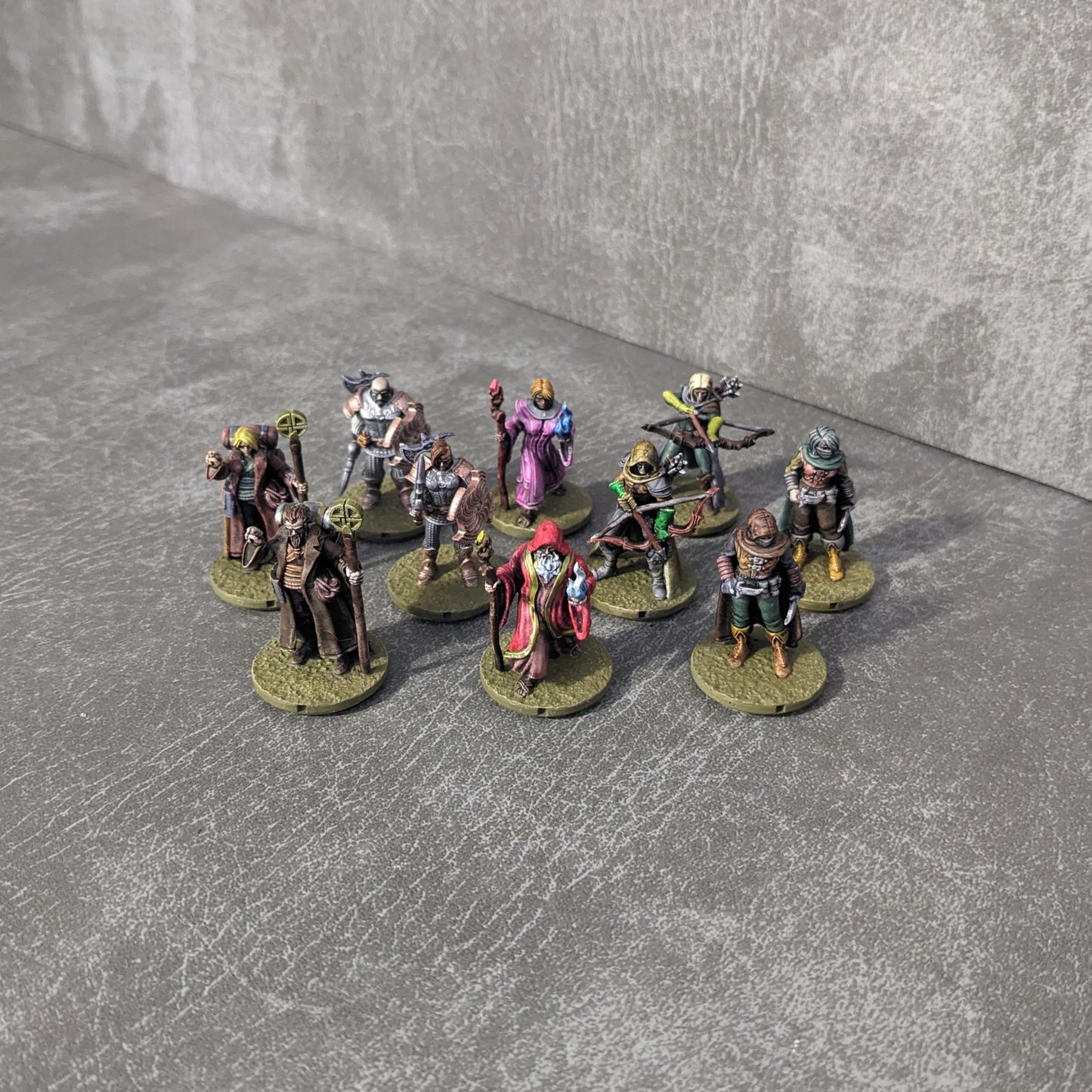 Adventurers Starter Set 1 32mm Dungeons and Dragons Party 10 Minifiguren