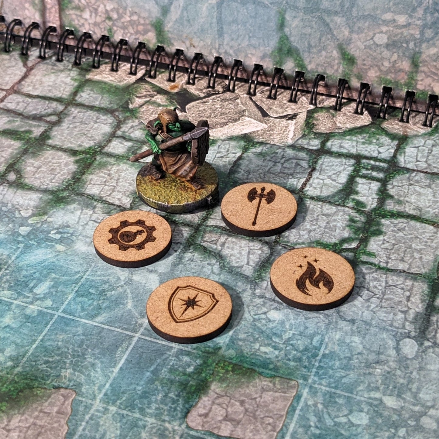 Dungeons and Dragons Charakterklasse Holz 26 Stück Token Pack