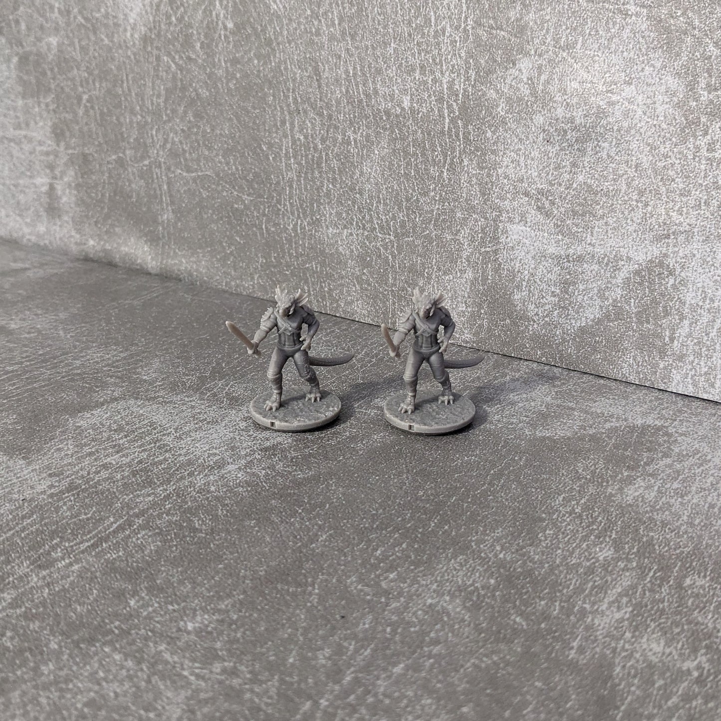 Coffret de démarrage Dragonborn Monster 32 mm Créatures Donjons et Dragons 10 mini figurines