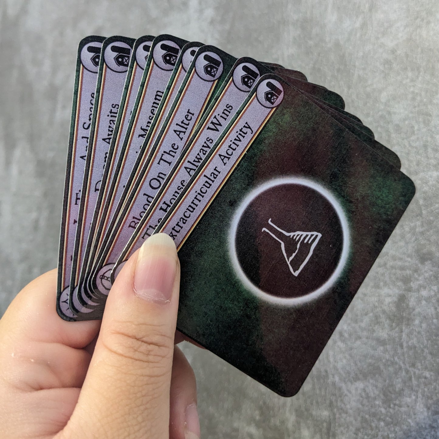 Arkham Horror Das Kartenspiel inspiriertes inoffizielles Token-Paket aus Glas und Metall