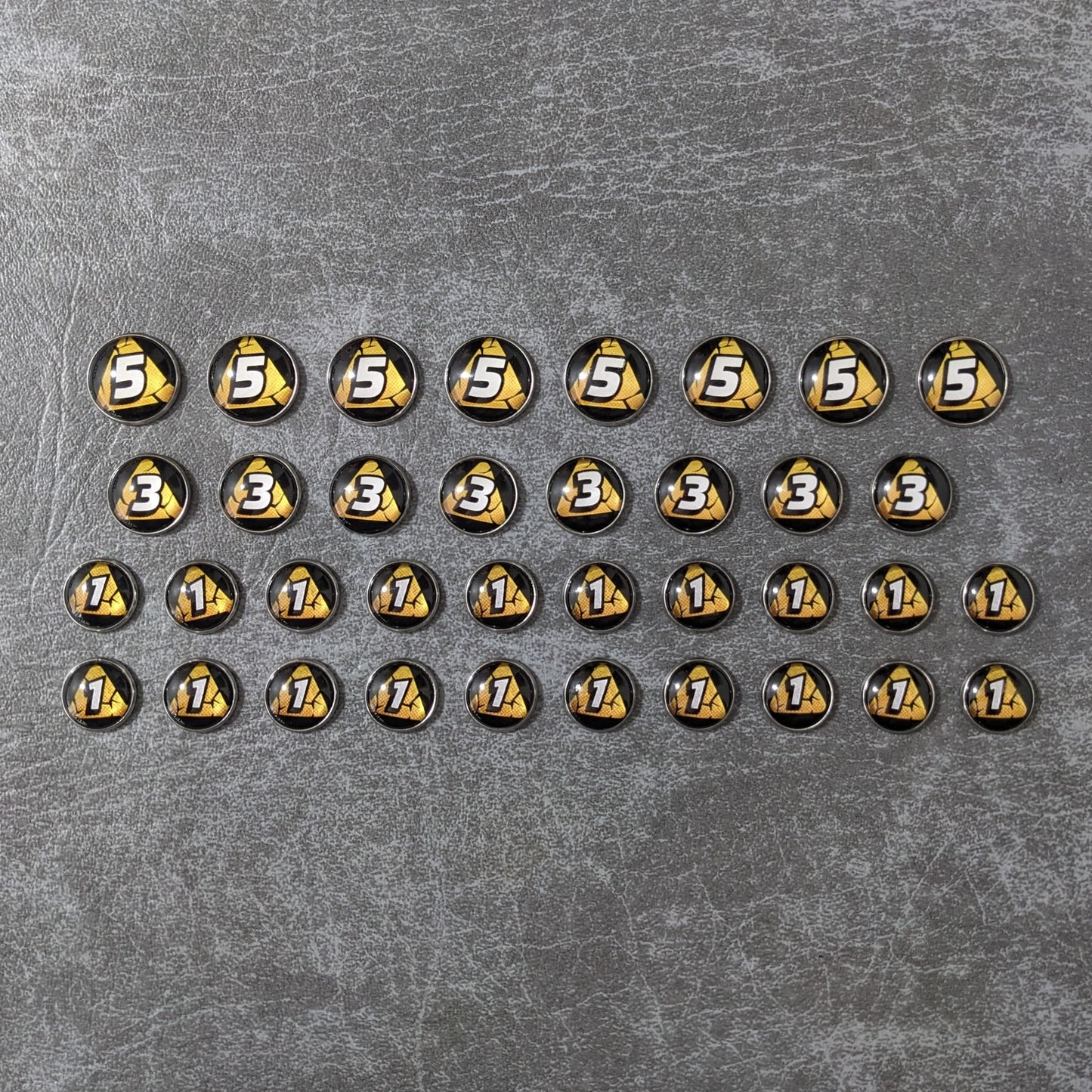 Arkham Horror Das Kartenspiel inspiriertes inoffizielles Token-Paket aus Glas und Metall