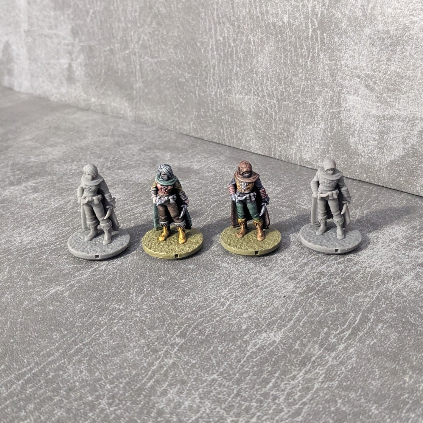 Adventurers Starter Set 1 32mm Dungeons and Dragons Party 10 Minifiguren