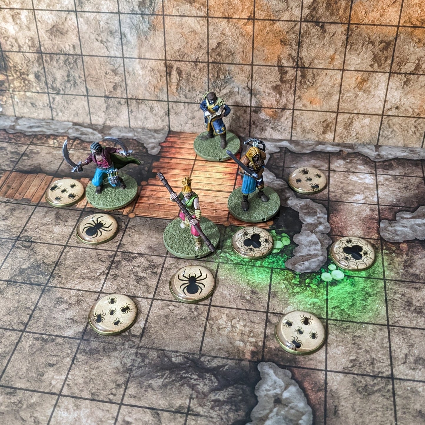 Bulk Adventurers Starter Set Alle Kernklassen 32mm Dungeons and Dragons Party 26 Minifiguren