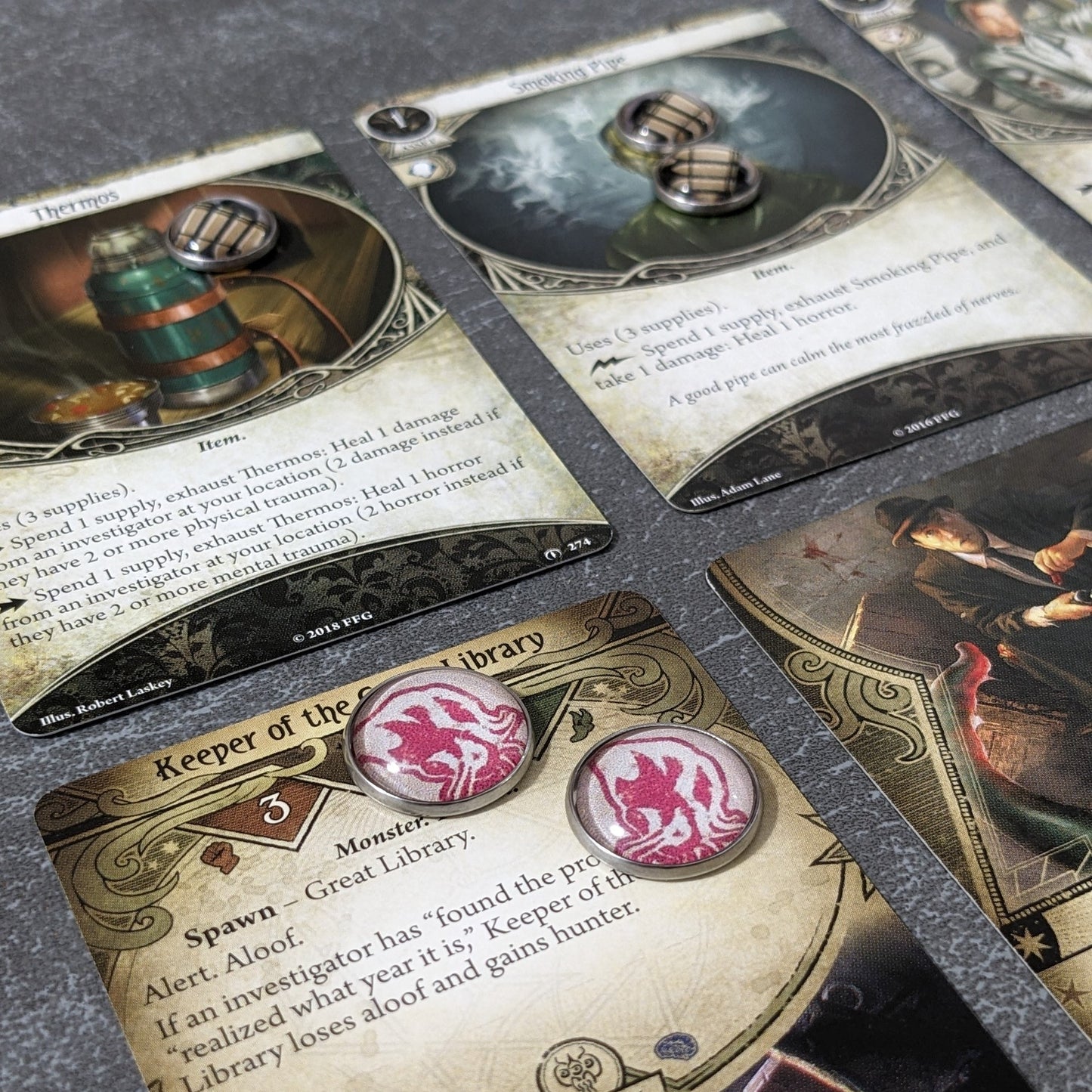 Arkham Horror Das Kartenspiel inspiriertes inoffizielles Token-Paket aus Glas und Metall