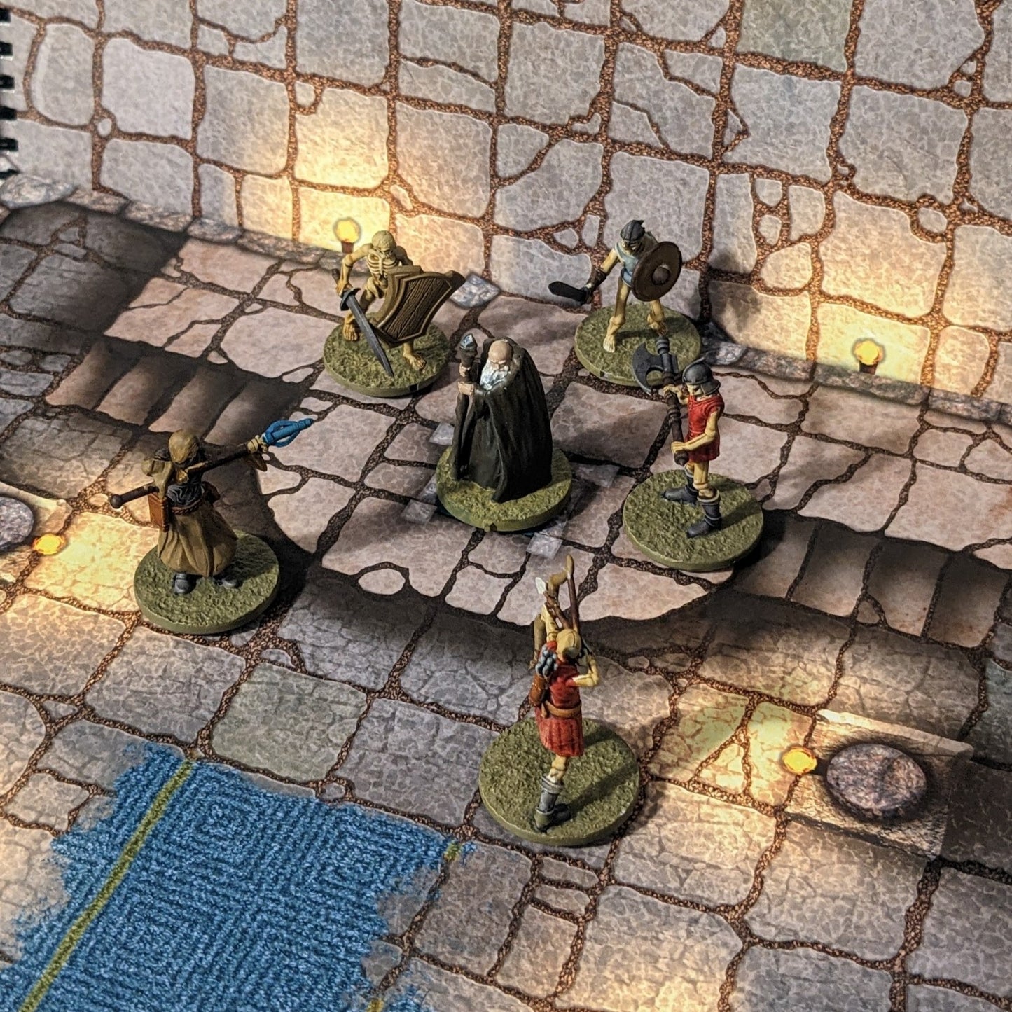 Skeletons Monster Starter Set 2 32mm Unpainted Dungeons and Dragons Creatures 10 Mini Figures