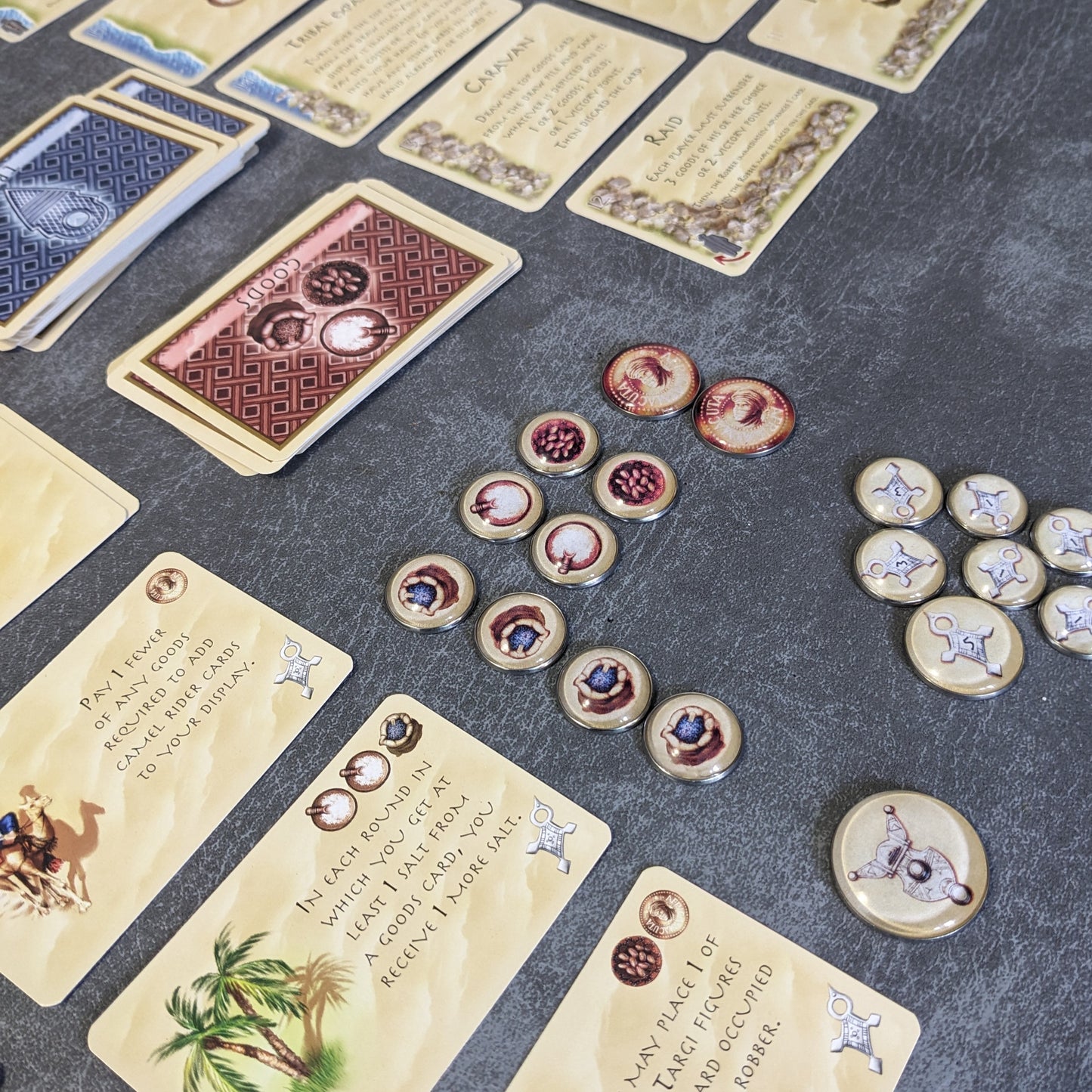 Vom Targi-Brettspiel inspiriertes inoffizielles Token-Paket aus Glas und Metall