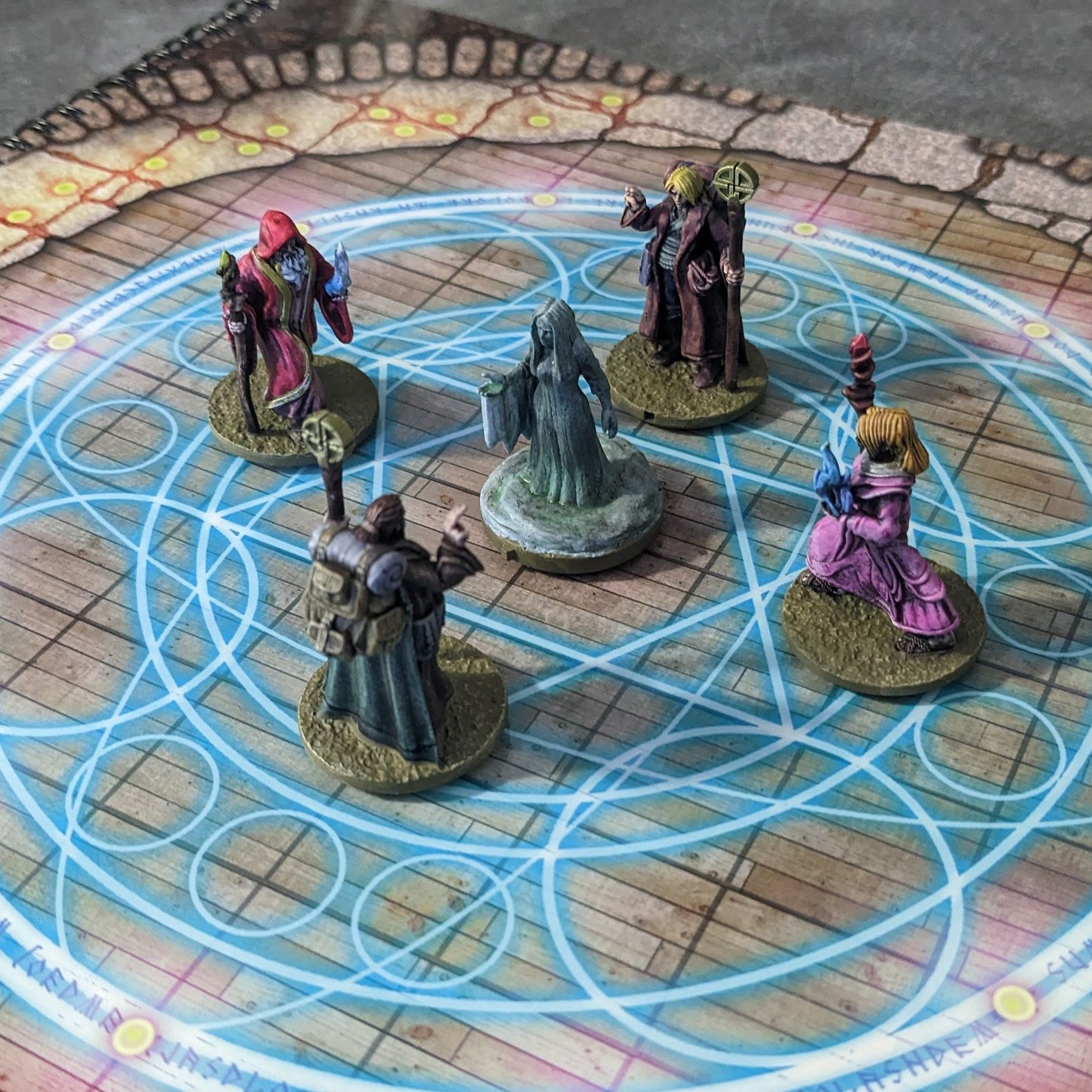 Adventurers Starter Set 1 32mm Dungeons and Dragons Party 10 Minifiguren