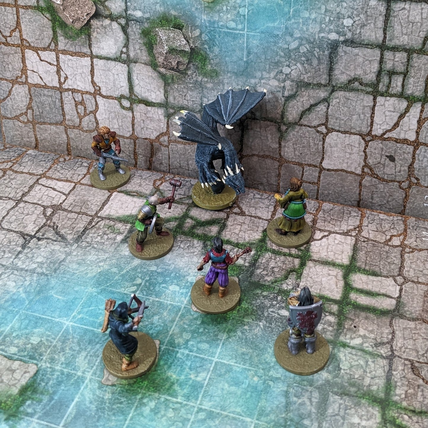 Adventurers Starter Set 3 32mm Dungeons and Dragons Party 10 Minifiguren