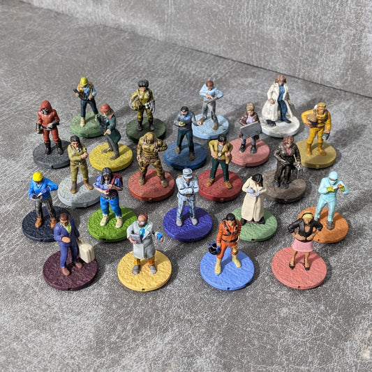 Großes, winziges Figurenpaket mit 23 Figuren, inspiriert von den 15 mm Brettspielcharakteren „Pandemie“, „Am Rande der Verzweiflung“, „Im Labor“ und „Ausnahmezustand“.