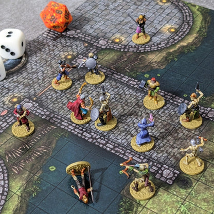 Tiny Characters 15mm Unpainted Pocket Dungeons and Dragons Tiny Player Figures