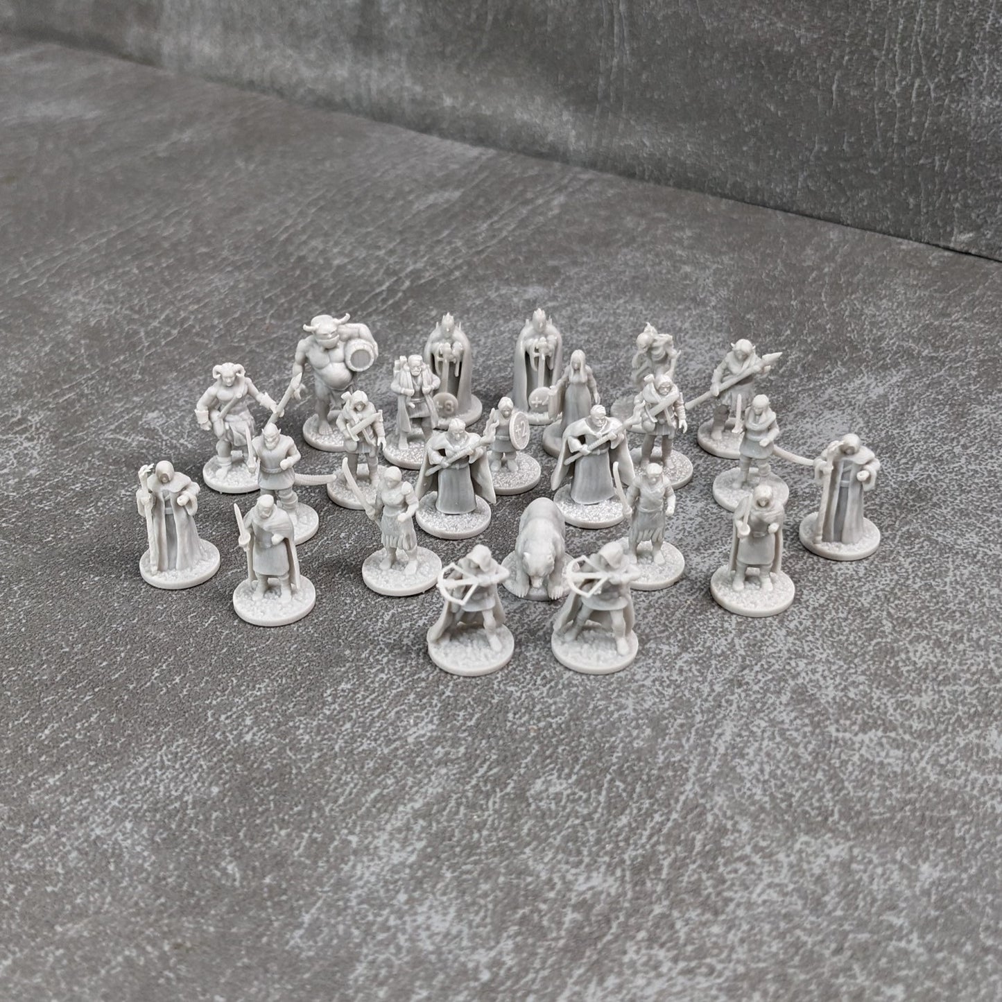 Pack de 41 figurines miniatures non officielles inspirées du jeu de société Mega Tiny Legends of Andor, personnage/monstre/PNJ de 15 mm
