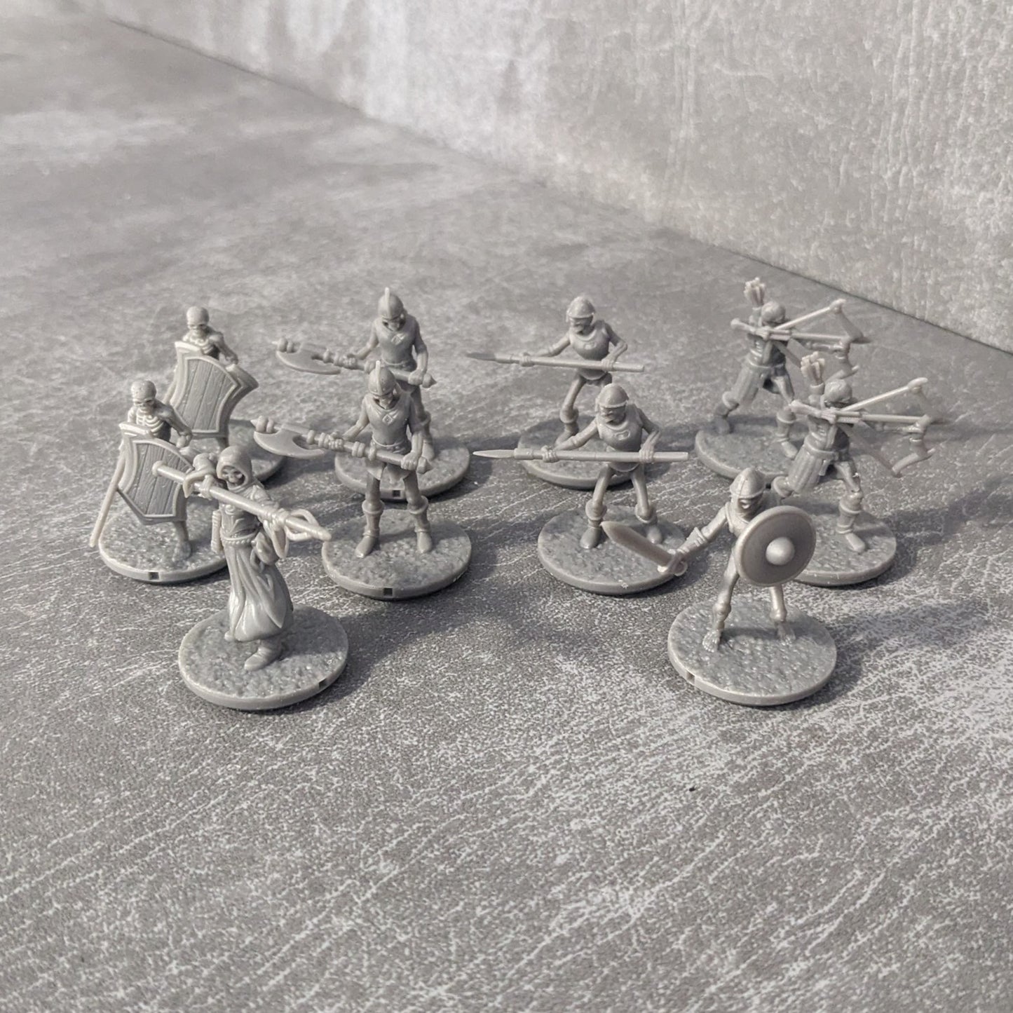 Skeletons Monster Starter Set 2 32mm Dungeons and Dragons Creatures 10 Mini Figures