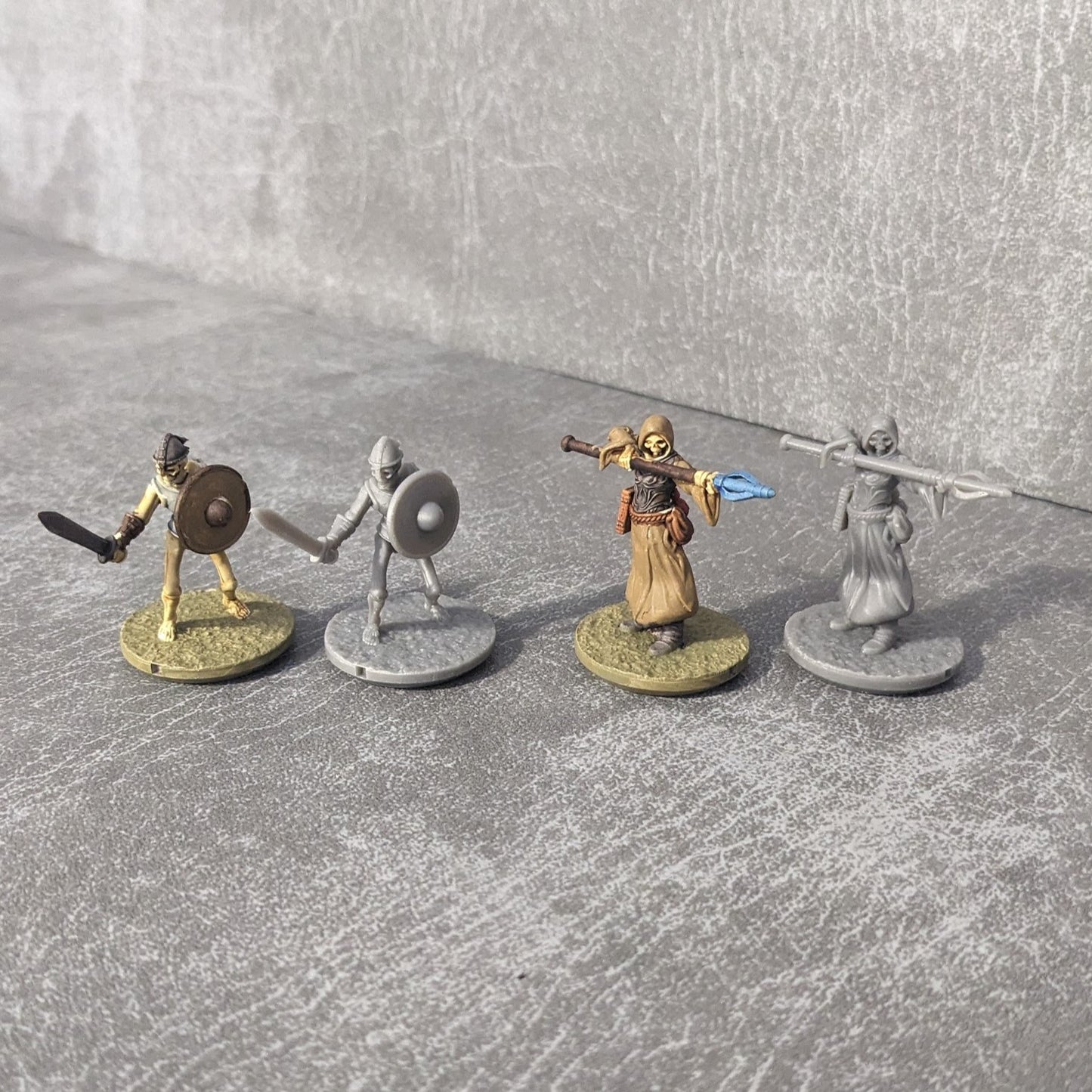 Skeletons Monster Starter Set 2 32mm Dungeons and Dragons Creatures 10 Mini Figures