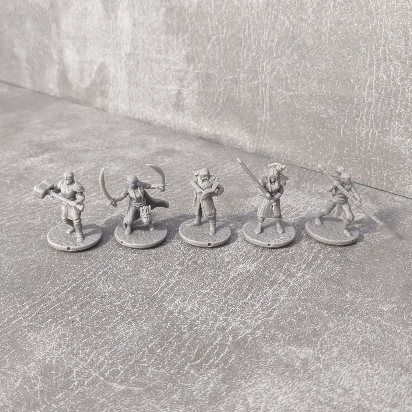 Adventurers Starter Set 3 32mm Dungeons and Dragons Party 10 Minifiguren