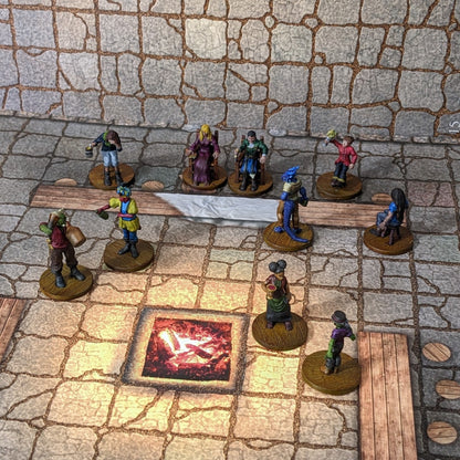 Tavern Patrons NPC Seated and Standing Set 32mm Unpainted Dungeons and Dragons 10 Mini Figures