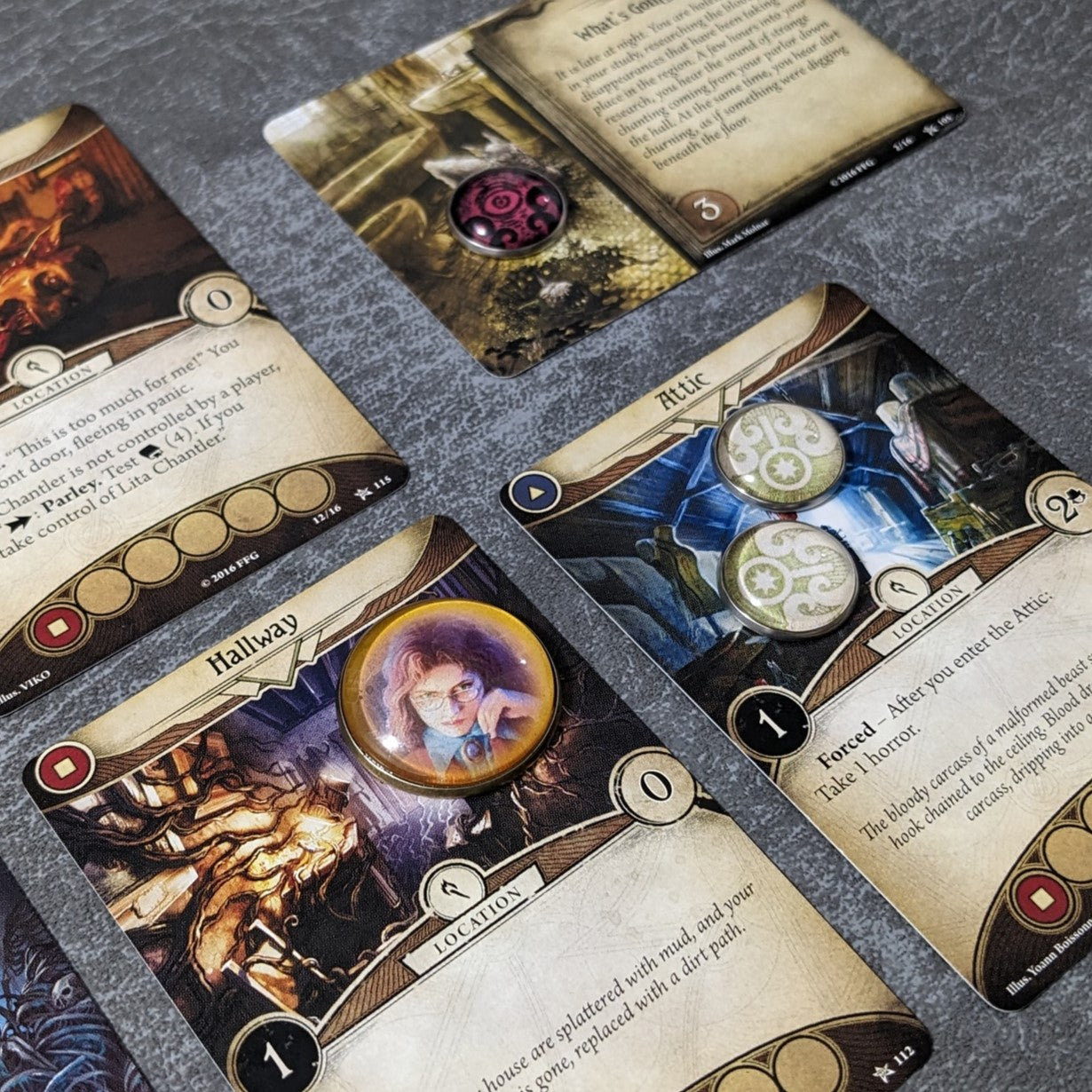 Arkham Horror Das Kartenspiel inspiriertes inoffizielles Token-Paket aus Glas und Metall