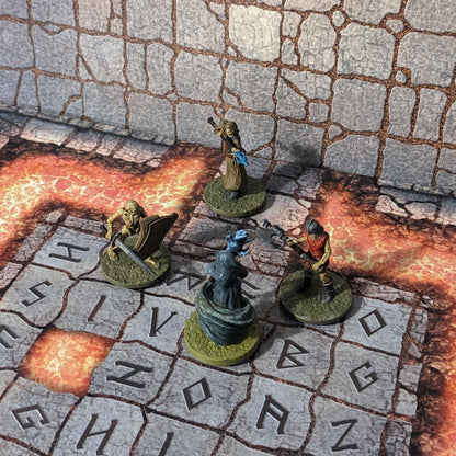 Skeletons Monster Starter Set 2 32mm Dungeons and Dragons Creatures 10 Mini Figures