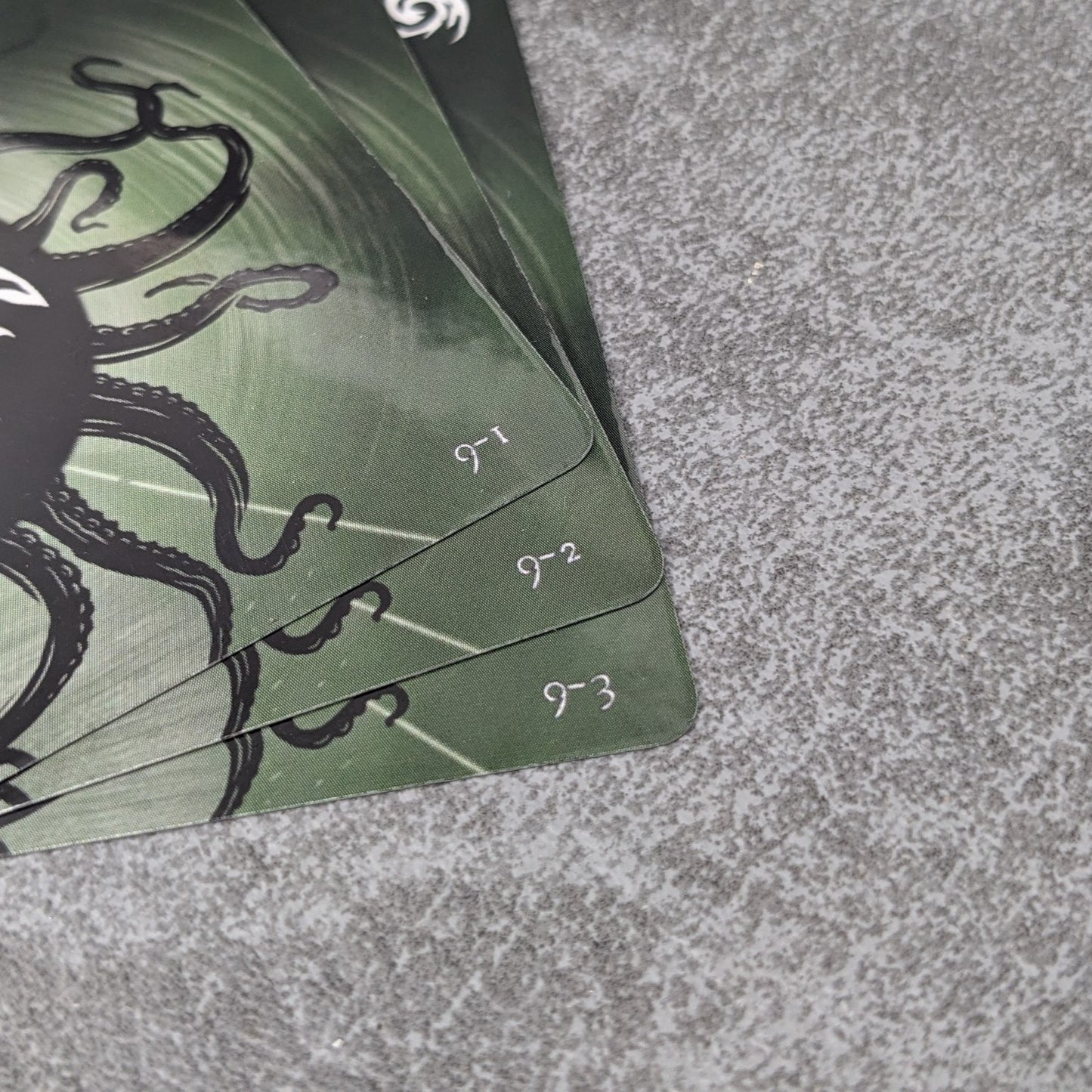 Arkham Horror Das Kartenspiel inspiriertes inoffizielles Token-Paket aus Glas und Metall